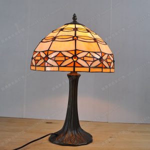 12 inch square flower desk lamp Tiffany desk lamp