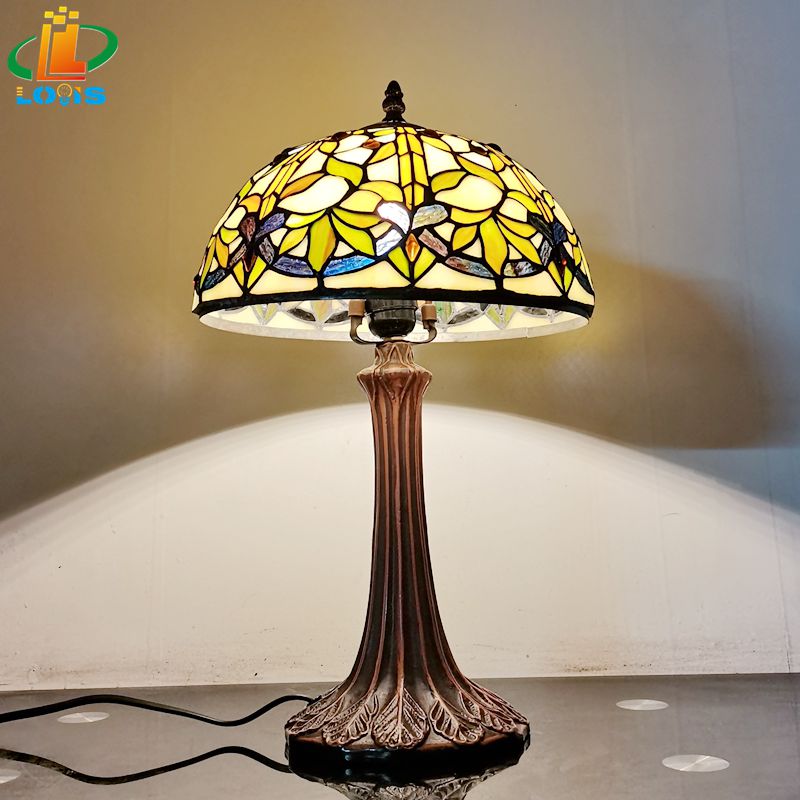 12 inch floral table lamp - Image 2